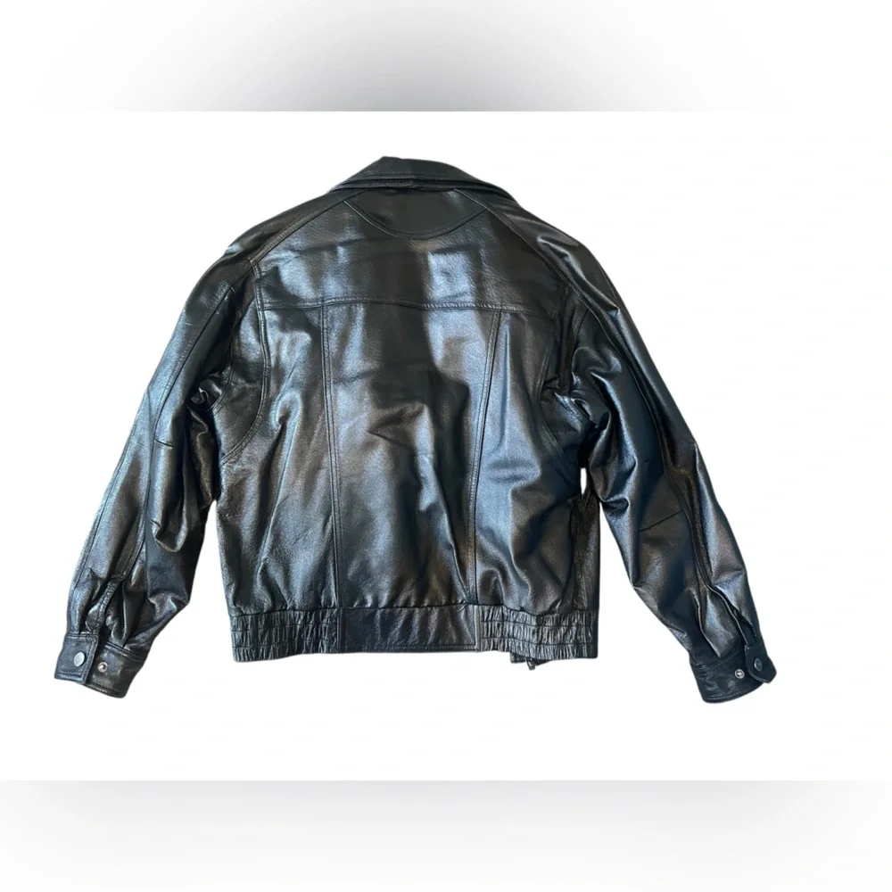 Wilsons Leather Black Bomber Jacket Men's
Medium Thinsulate Insulation RN 69426 - Picture 4 of 15